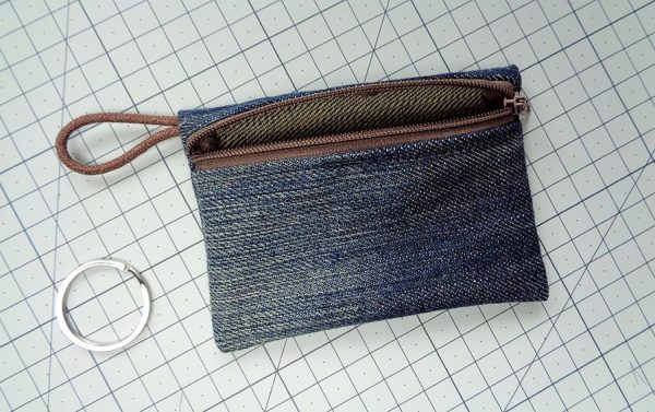 Tiny zipper pouch - Make it in denim