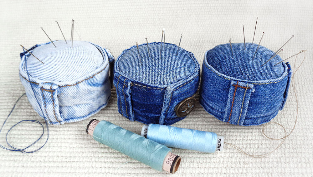 Denim pin cushion DIY